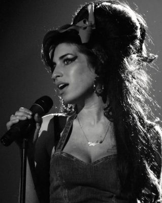 Amy Winehouse | 27 Club | Never Alone Recovery {{brizy_dc_image_alt imageSrc=